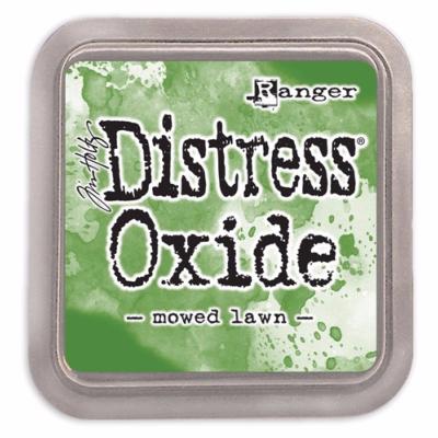 Tinta Distress Oxide mowed lawn